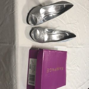 Rampage Grace Silver Peep Toe Pumps